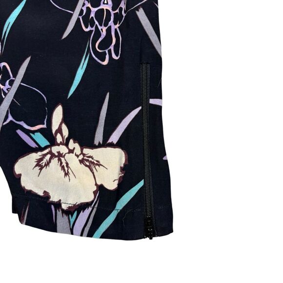 Ladies Tucker Brand Black and Floral Side Tie Pants Size Medium - Picture 7 of 14